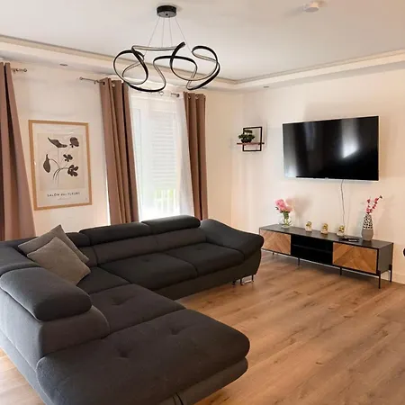 Schoenes Modernes House In * Bad Ems