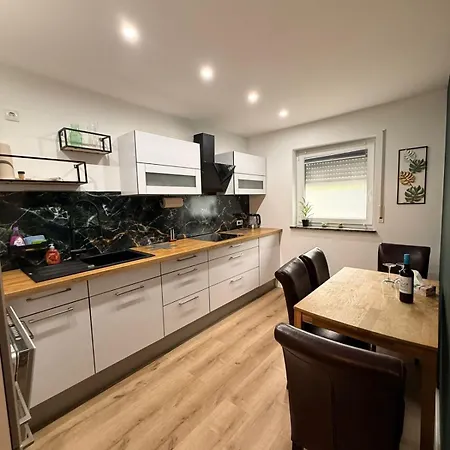 Appartement Schoenes Modernes House In