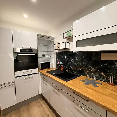 Schoenes Modernes House In Appartement *